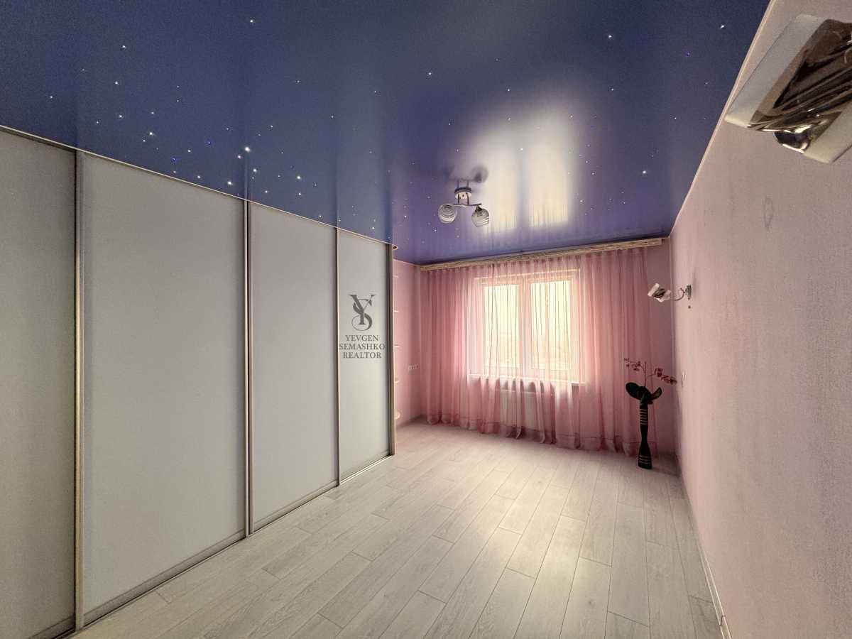 Здам довгостроково 1-к квартиру Київ, Подільський, вул. Сергея Данченко, 3. 