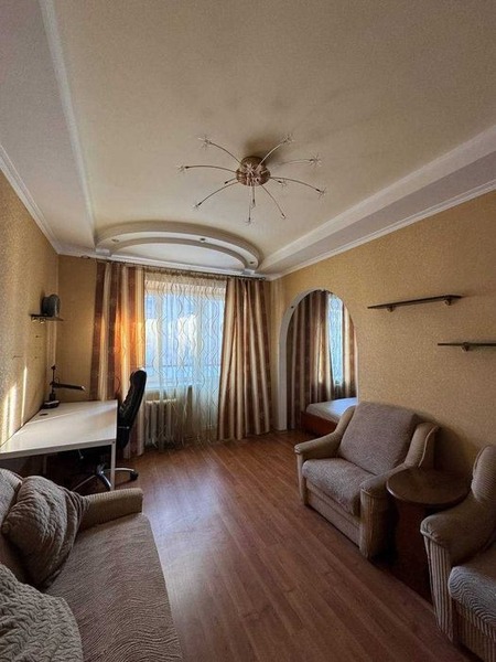 Сдается однокомнатная квартира м.Палац Украина