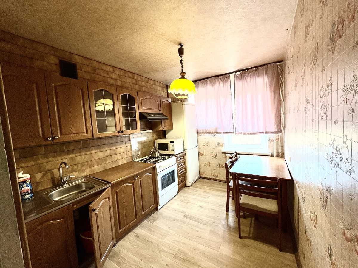 Продам 3-к квартиру Київ, Подільський, вул. Хорива, 50. 