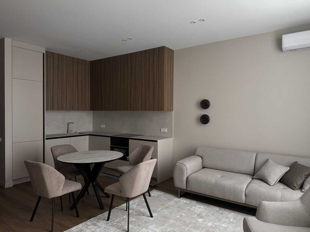 Здам довгостроково 2-к квартиру Київ, Печерський, вул. Василя Тютюнника, 39. 