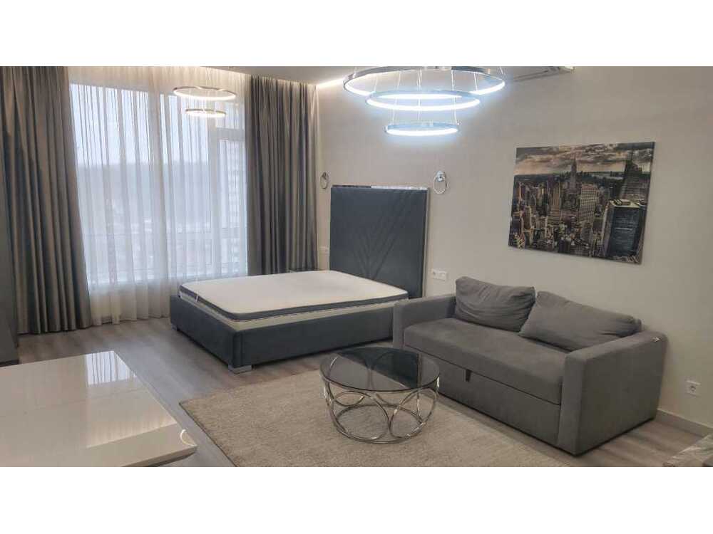 Здам довгостроково 1-к квартиру Київ, Печерський, вул. Антоновича, 131. 