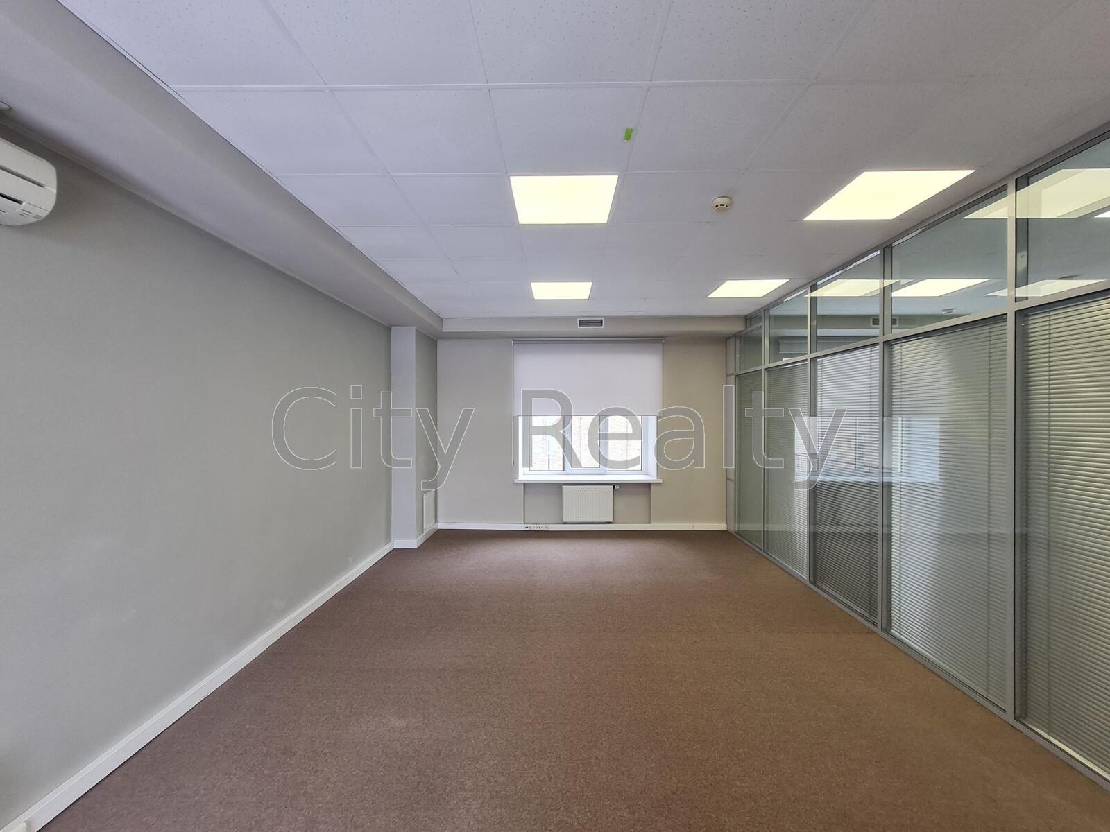 Офіс 327 м.кв. Вул. Ігорівська 12Б Поділ метро Поштова Площа Без%