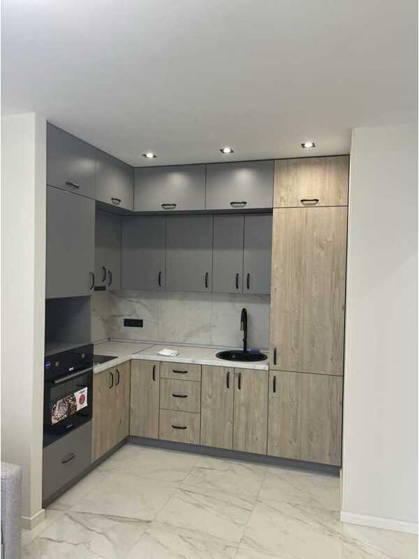 Продам 1-к квартиру Київ, Шевченківський, вул. Салютна, 2. 