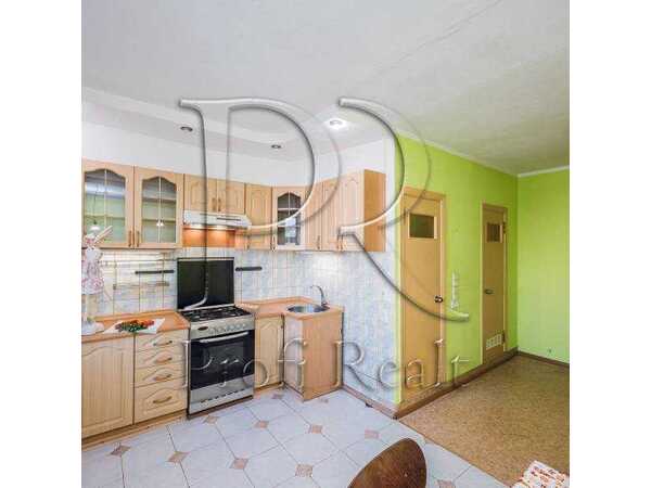 Продам 3-к квартиру Київ, Дарницький, вул. Бориса Гмирі, 15. 