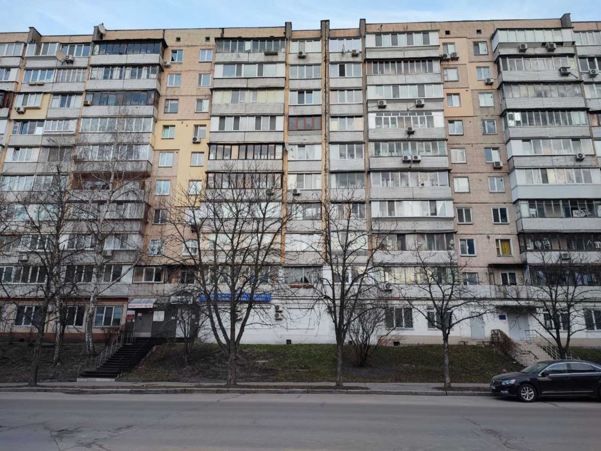 Продаж 3-х кімн.квартири вул Мокра 7 (Кудряшова) 2/10 пан.буд. 70/42.5/7.5 2 бал