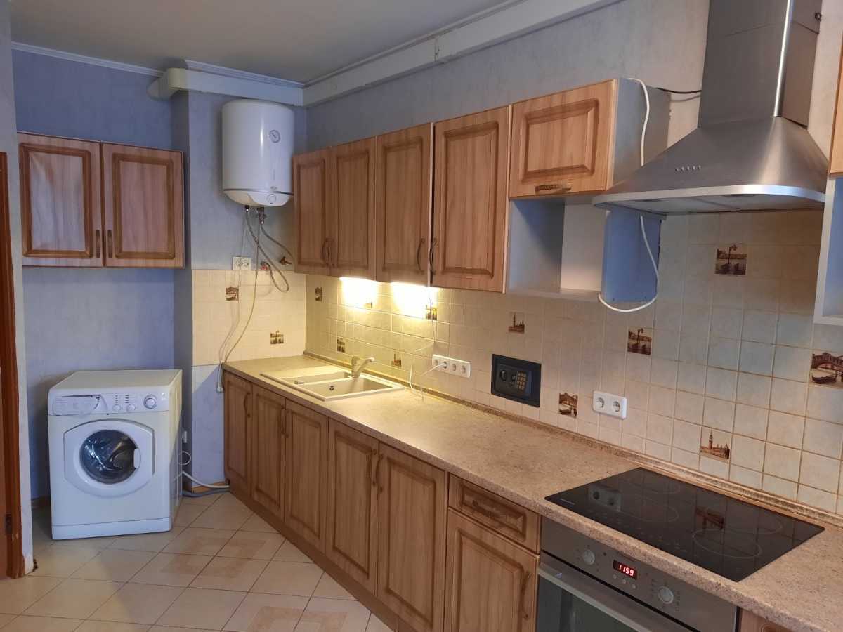 Здам довгостроково 2-к квартиру Київ, Дніпровський, вул. Митрополита Андрея Шептицького, 10. 