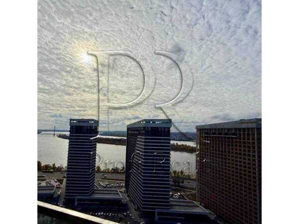 Продам 2-к квартиру Київ, Дарницький, вул. Причальна, 8. 