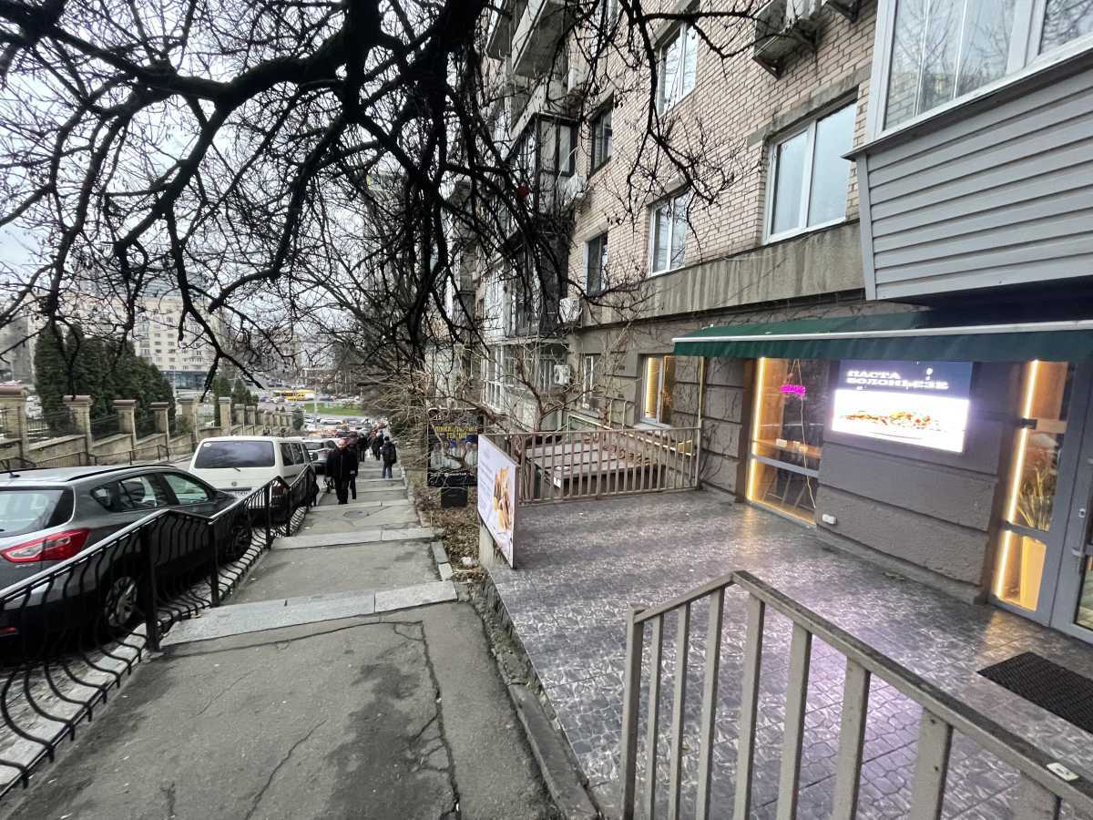 Здам довгостроково  кафе/бар/ресторан Київ, Печерський, вул. Шовковична, 48. 