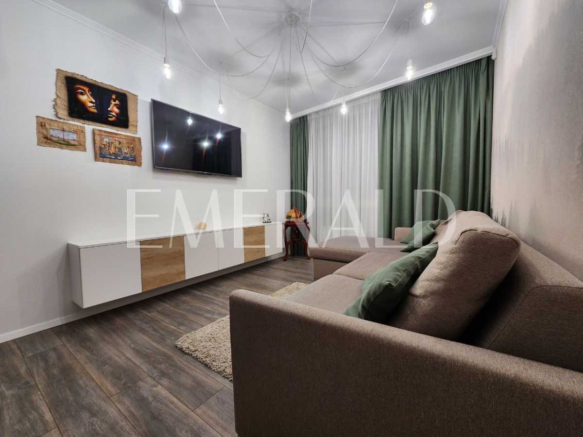 Здам довгостроково 2-к квартиру Київ, Дарницький, вул. Зарічна, 4. 