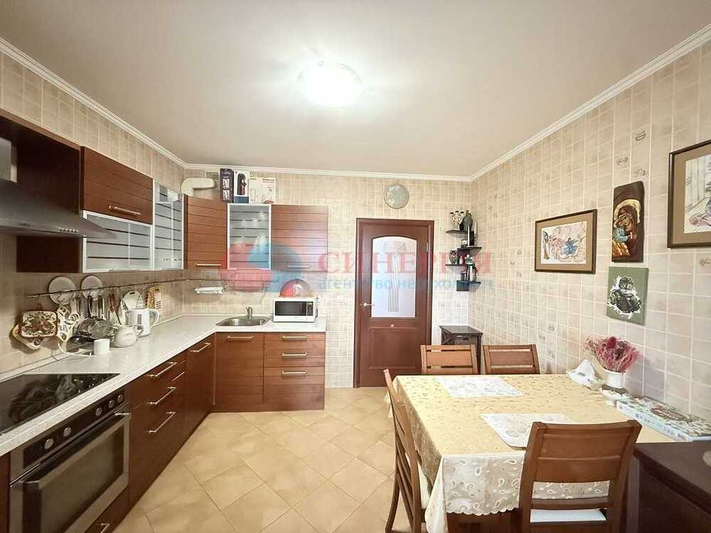 Продам 3-к квартиру Київ, Оболонський, вул. Маршала Тимошенка, 15Г. 