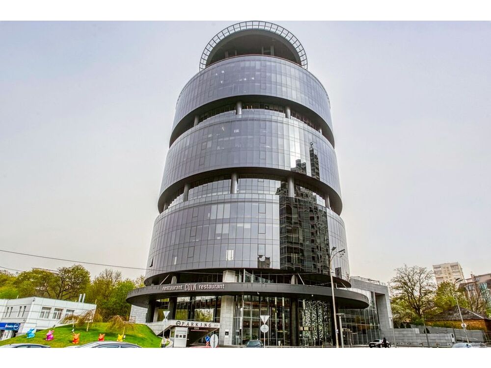 Приватний офіс для двох осіб у Regus IQ Centre