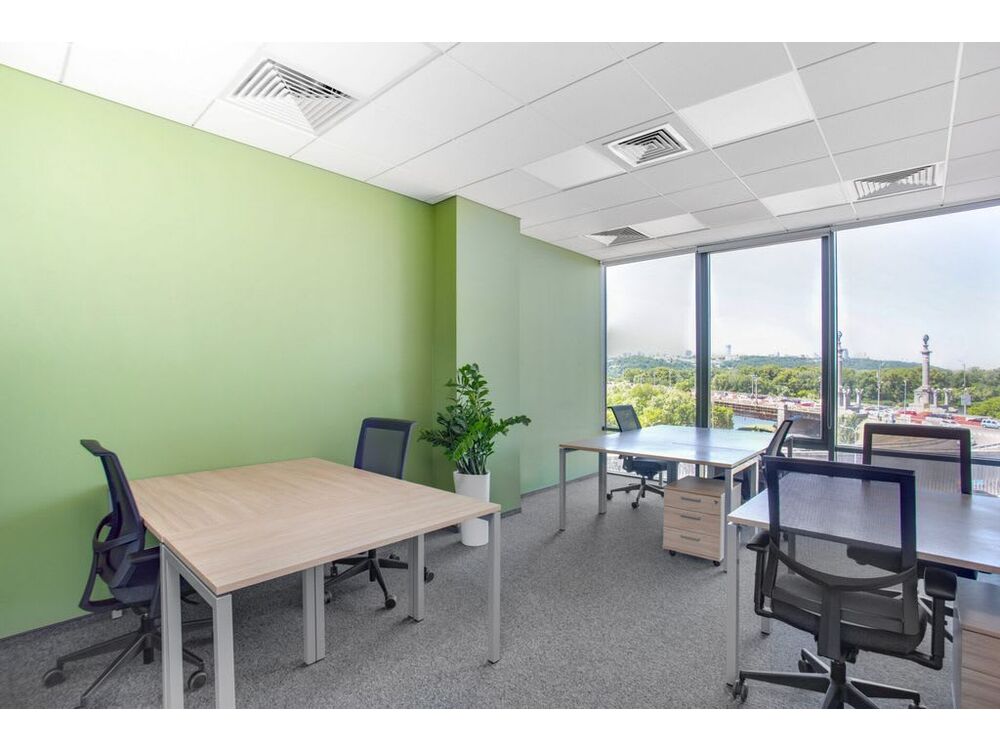 Повністю готовий офіс для 5 осіб у Regus Silver Breeze