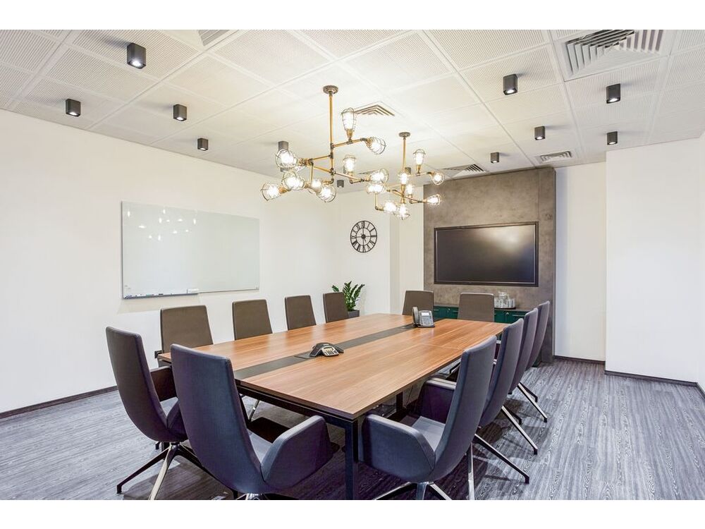 Сучасний офіс відкритого планування для 10 осіб у Regus Forum West Side