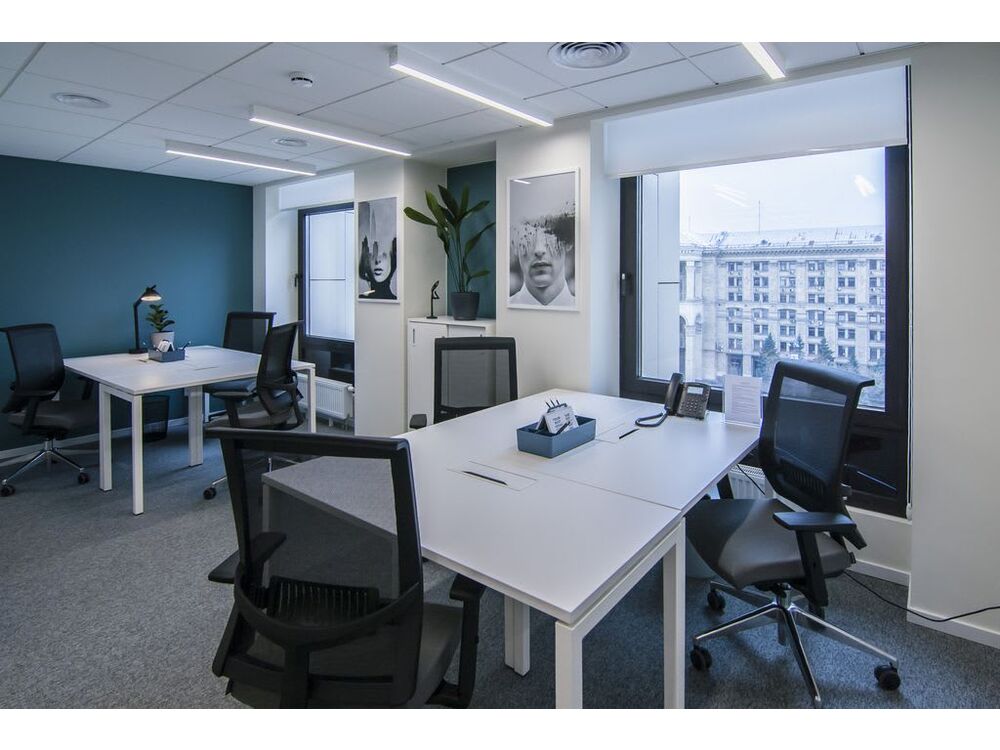 Все включено: професійний офіс для 4 осіб у Spaces Maidan Plaza