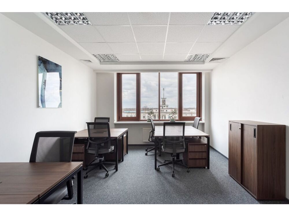 Ваш ідеальний офіс у сучасному бізнес-центрі Regus Volodymyrsky