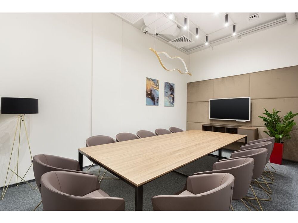 Сучасний офіс відкритого планування для 10 осіб у Regus Volodymyrsky