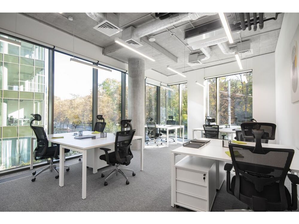 Все включено: професійний офіс для 4 осіб у Spaces Lviv Tech City