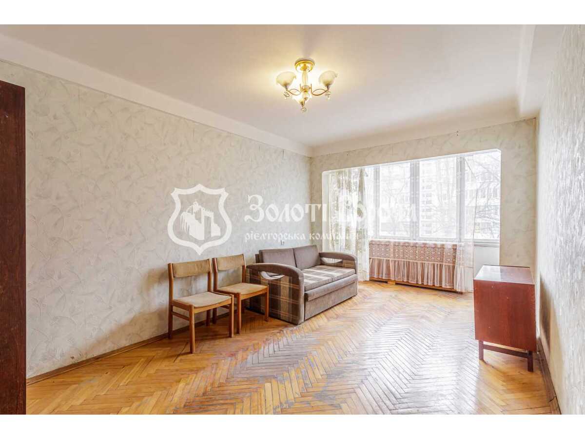 Продам 3-к квартиру Київ, Деснянський, вул. Шолом-Алейхема, 24. 