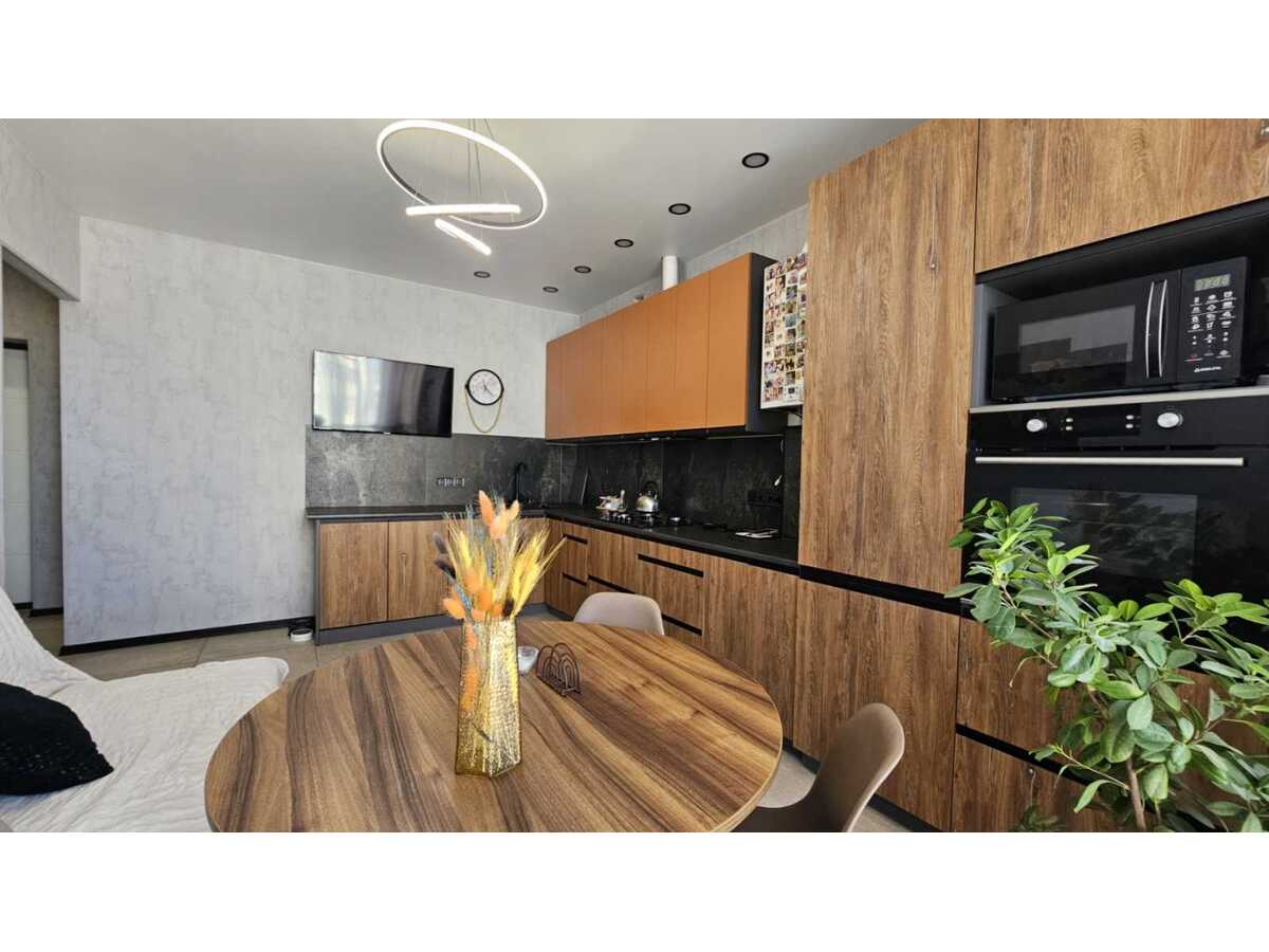 Продам 3-к квартиру Бучанський, Ірпінь, Ново-Осколька, 8к. 