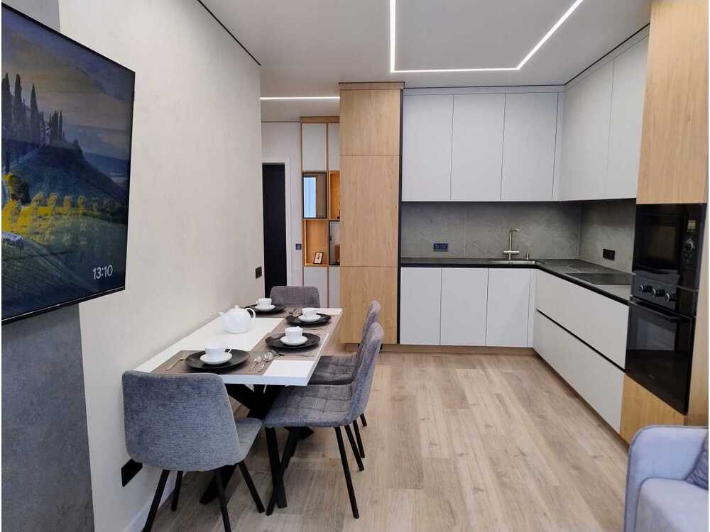 Продам 2-к квартиру Київ, Подільський, вул. Олександра Олеся, 5а. 