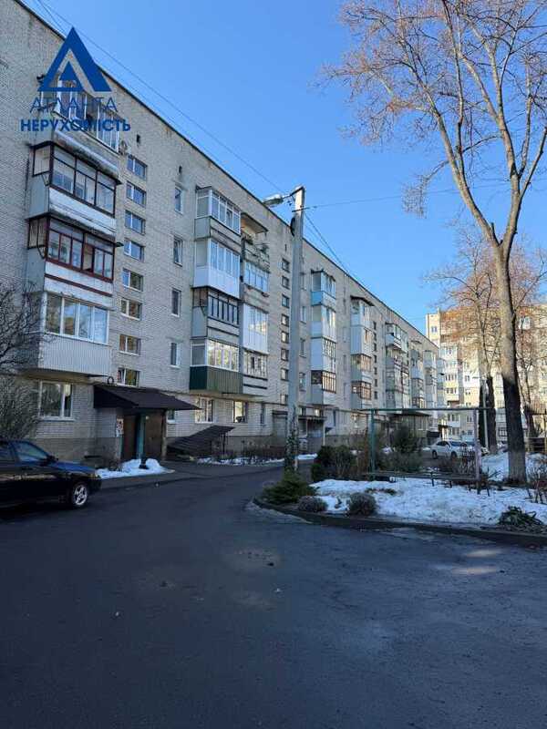 Продам 1-к квартиру Луцьк, Луцьк, Кравчука, 12. 