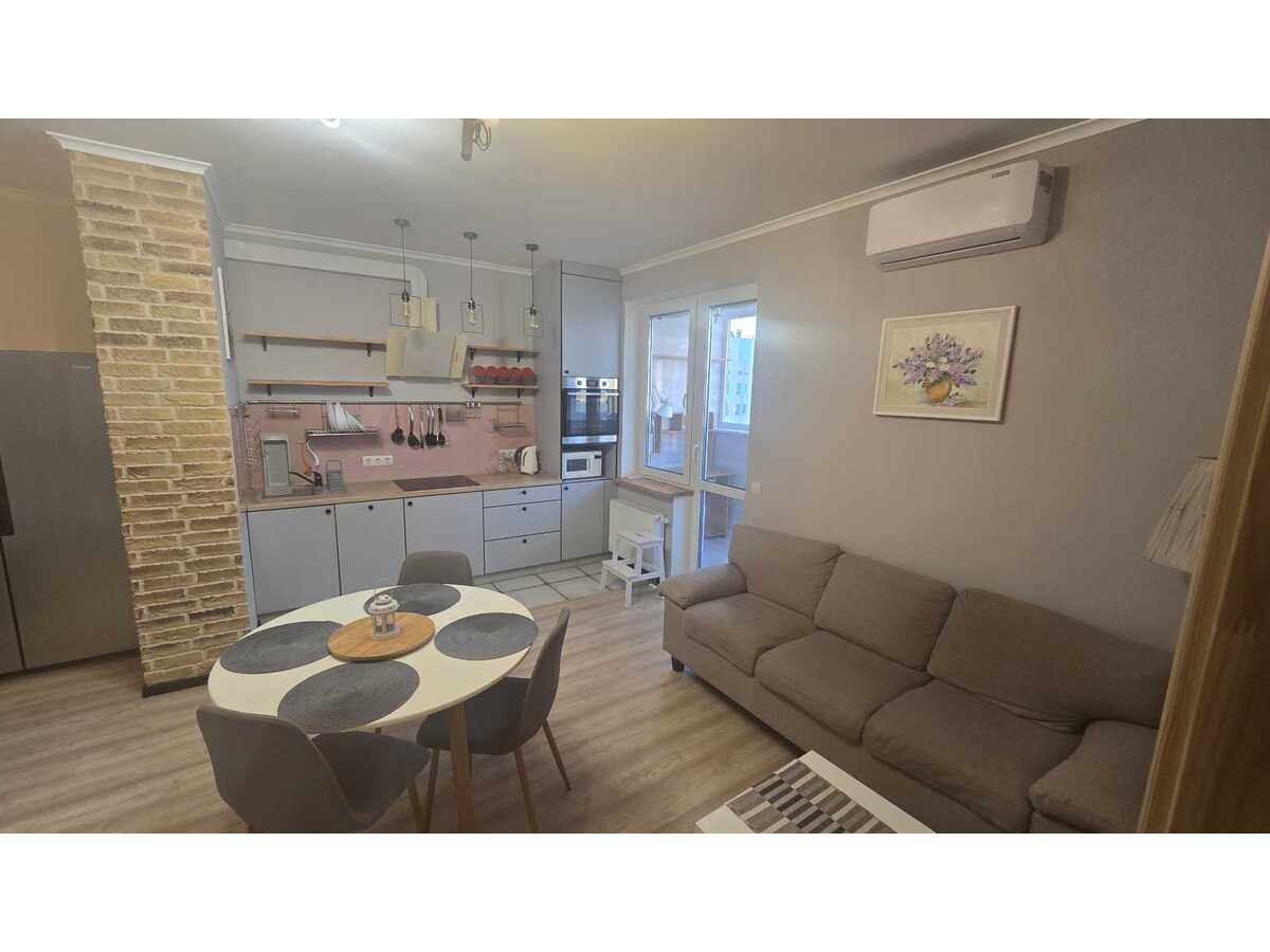 Здам довгостроково 2-к квартиру Київ, Подільський, вул. Сергея Данченко, 34а. 