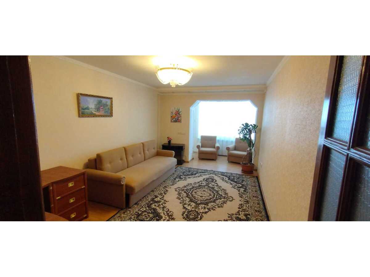 Здам довгостроково 3-к квартиру Вишгородський, Вишгород, Набережна, 22. 