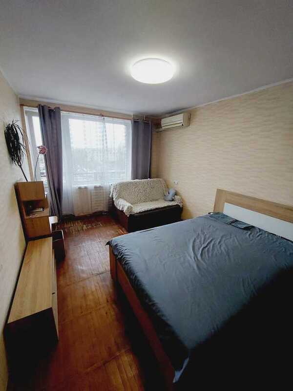 Здам довгостроково 1-к квартиру Київ, Деснянський, вул. Мілютенка, 3. 