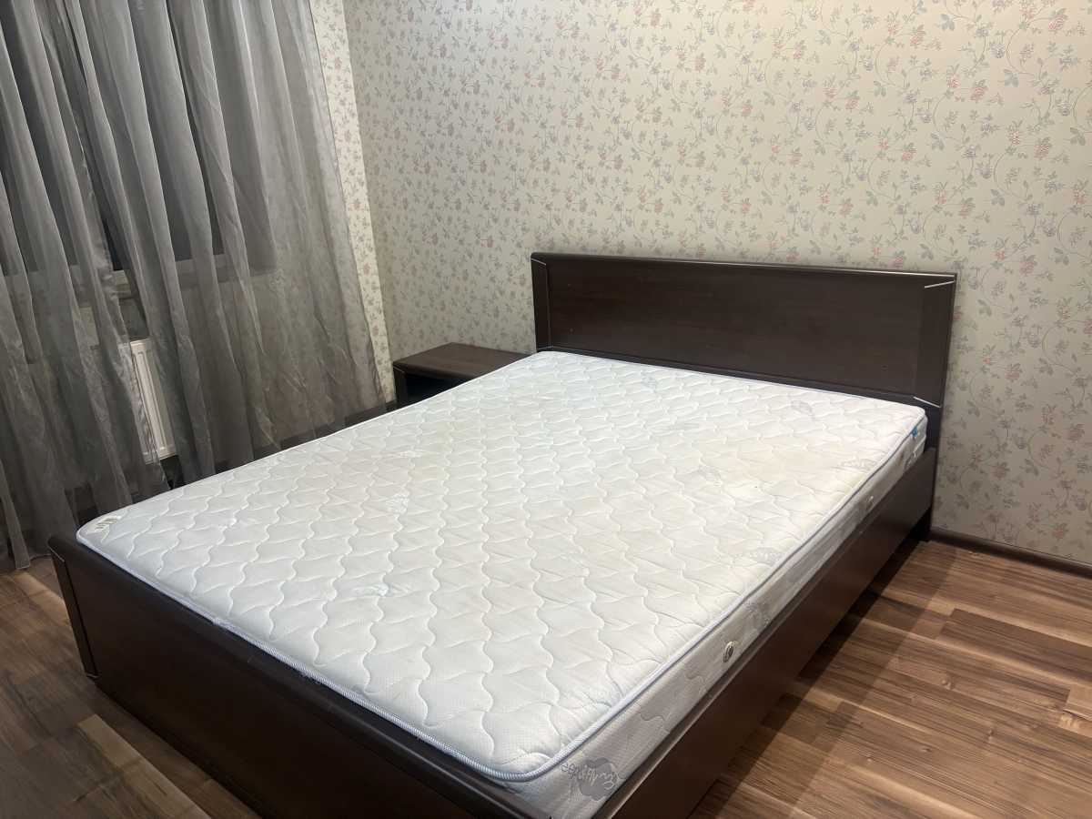 Здам довгостроково 1-к квартиру Бучанський, Ірпінь, Мінеральна, 45. 