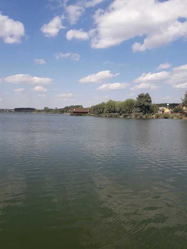 Продам  ділянку під житлову забудову Фастівський, Віта-Поштова, Звенигородська. 