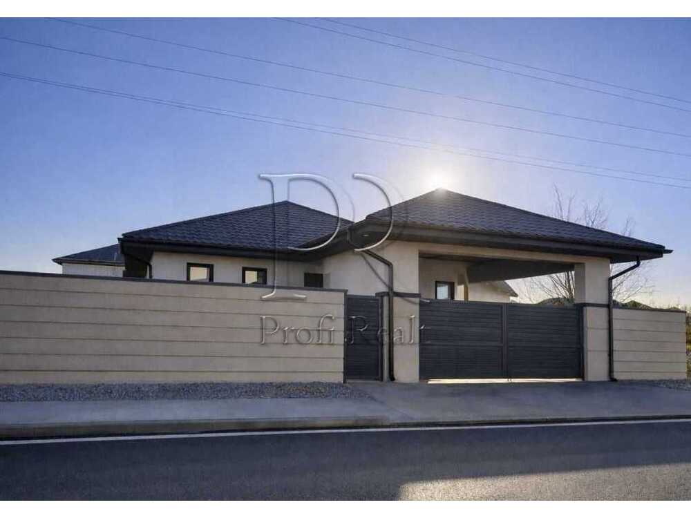 Продам 4-к дім Обухівський, Іванковичі, Яблунева вулиця. 