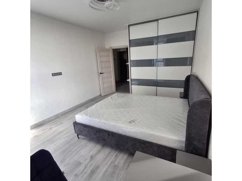 Здам довгостроково 1-к квартиру Київ, Голосіївський, вул. Академіка Заболотного, 15б. 