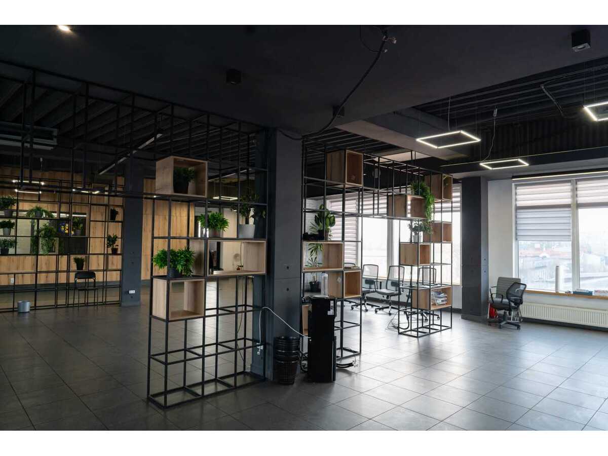 Здам довгостроково  офісне приміщення Ужгород, Ужгород, Івана Чендея, 5. 