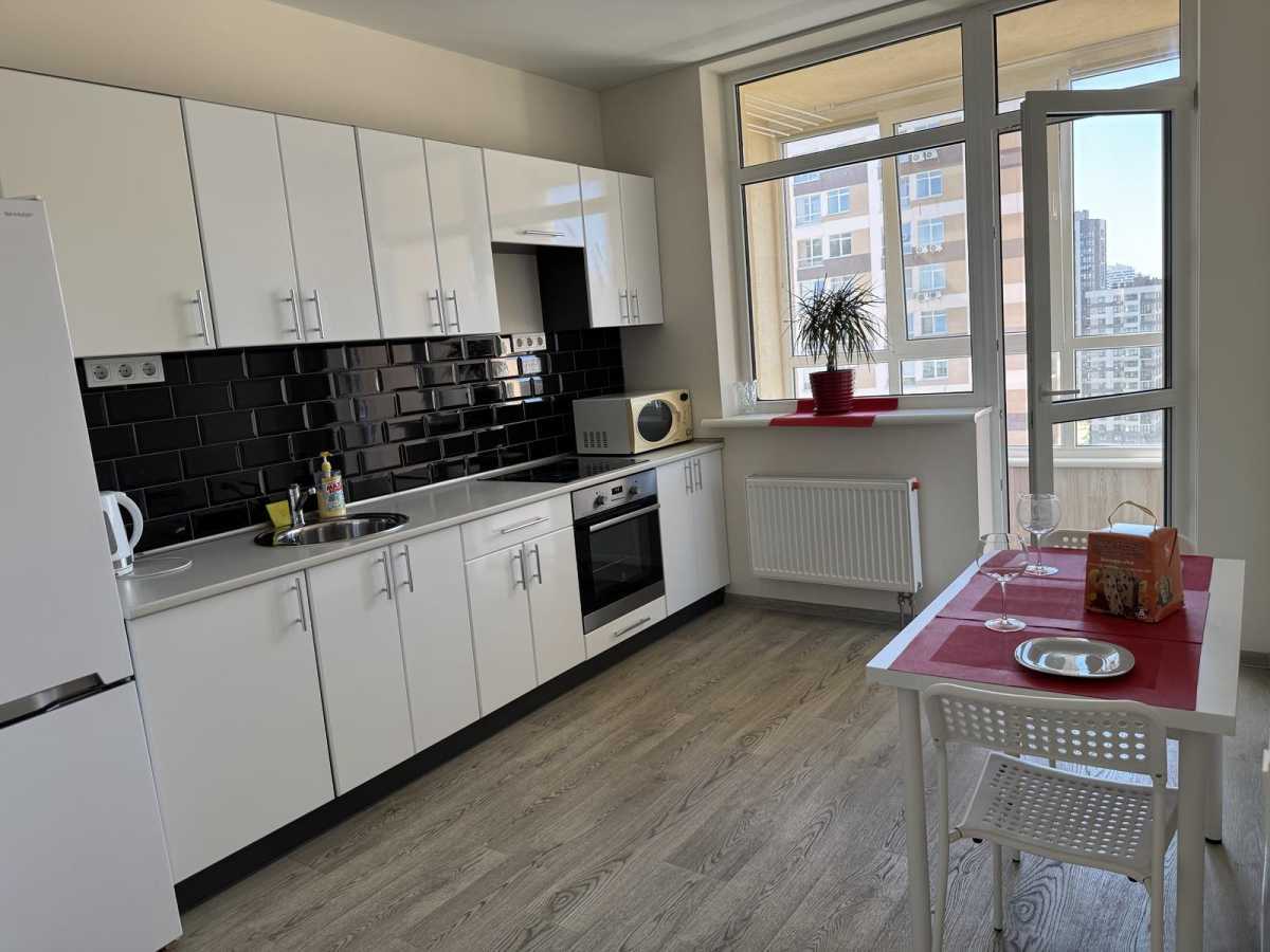 Здам довгостроково 1-к квартиру Київ, Подільський, просп. Правди. 