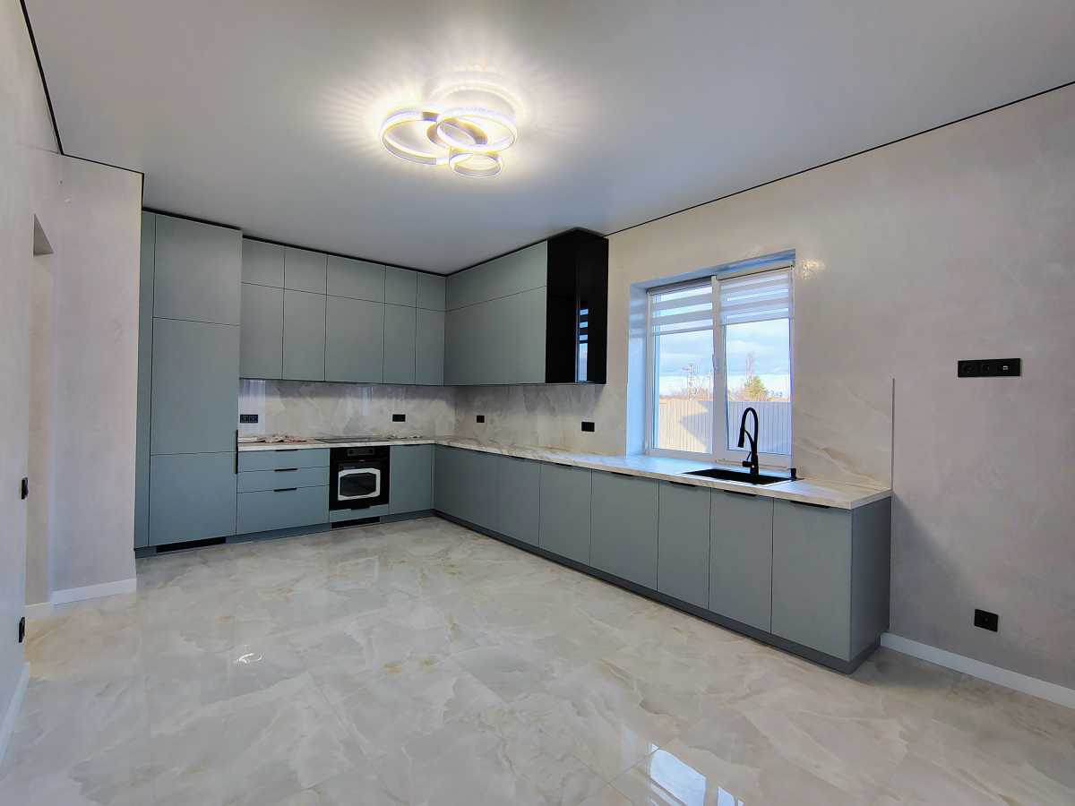 Продам 3-к дім Фастівський, Путрівка, Шкільна. 