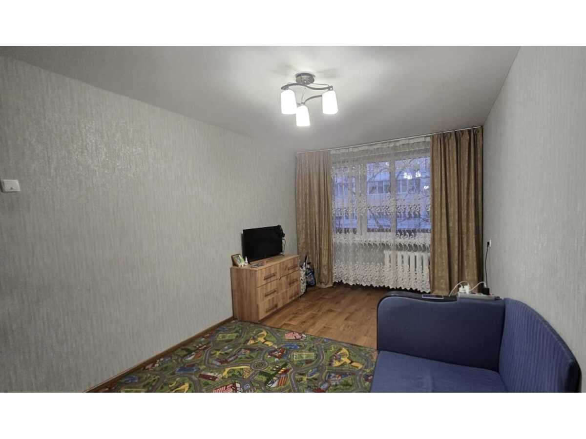 Продам 1-к квартиру Одеса, Хаджибейський, Ицхака Рабина, 57. 