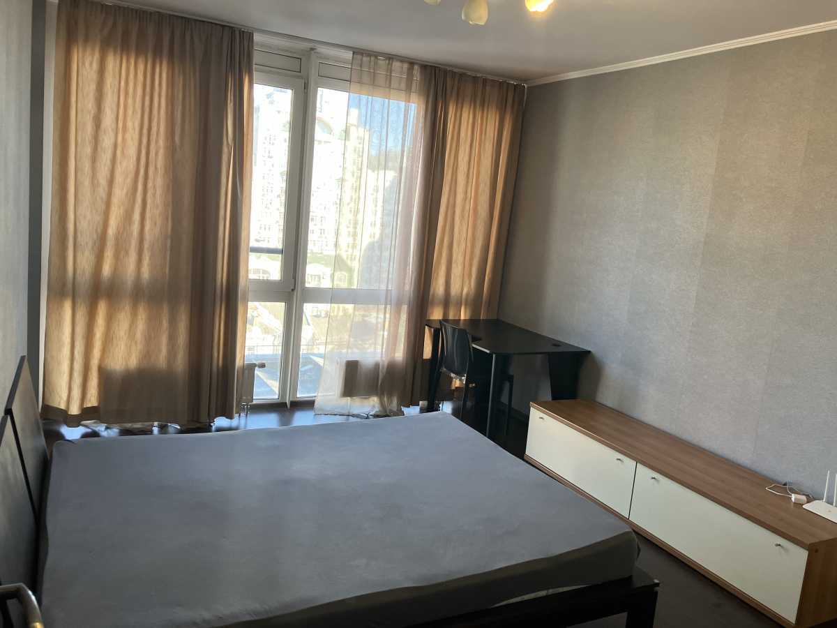 Здам довгостроково 1-к квартиру Київ, Шевченківський, вул. Золотоустівська, 34. 