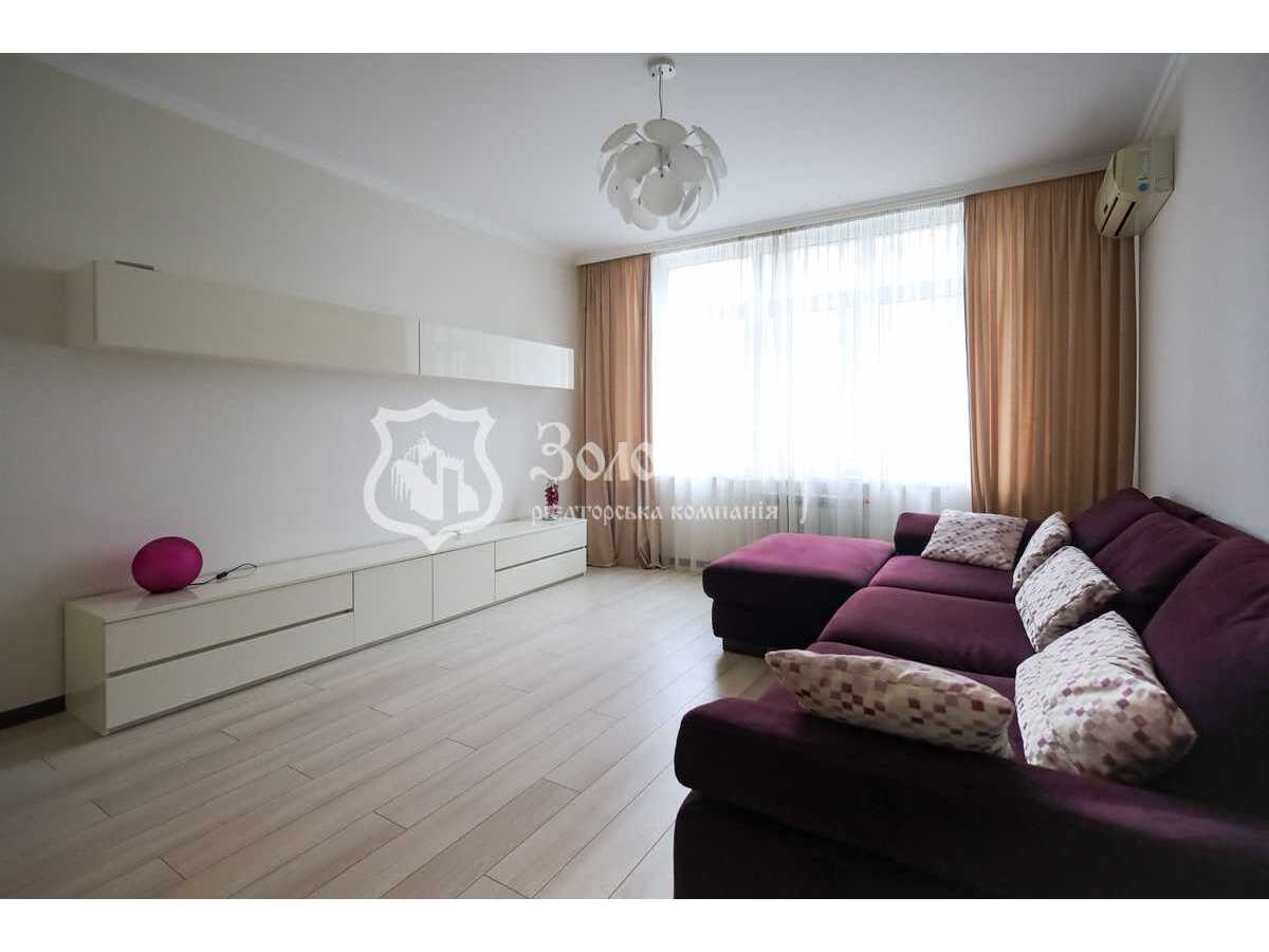 Продам 3-к квартиру Київ, Шевченківський, вул. Сікорського, 4д. 