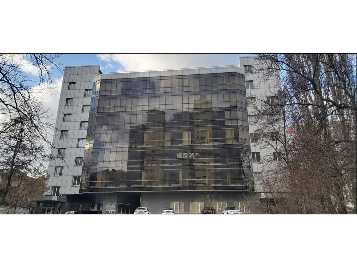 Продам  офісне приміщення Київ, Шевченківський, вул. В\'ячеслава Чорновола, 26А. 