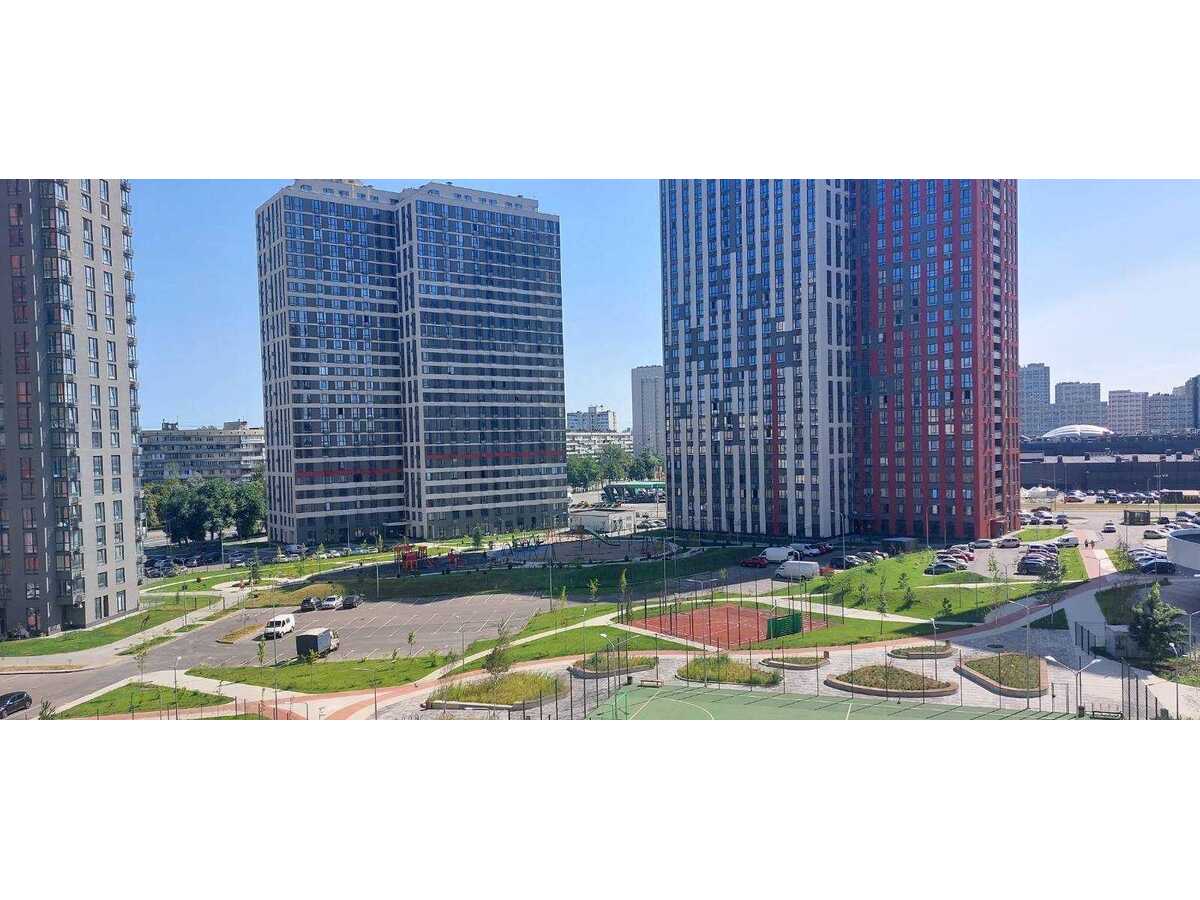 Продам 2-к квартиру Київ, Подільський, вул. Івана Виговського, 40/12. 