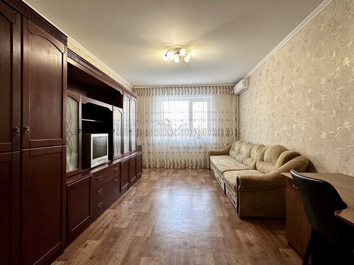 Продам 3-к квартиру Київ, Деснянський, вул. Марини Цвєтаєвої. 