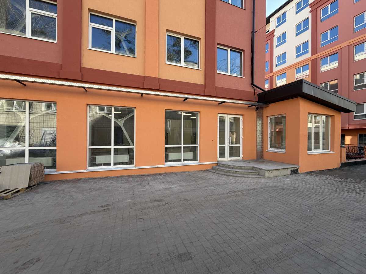 Здам довгостроково  приміщення вільного призначення Київ, Шевченківський, вул. Глибочицька, 17. 