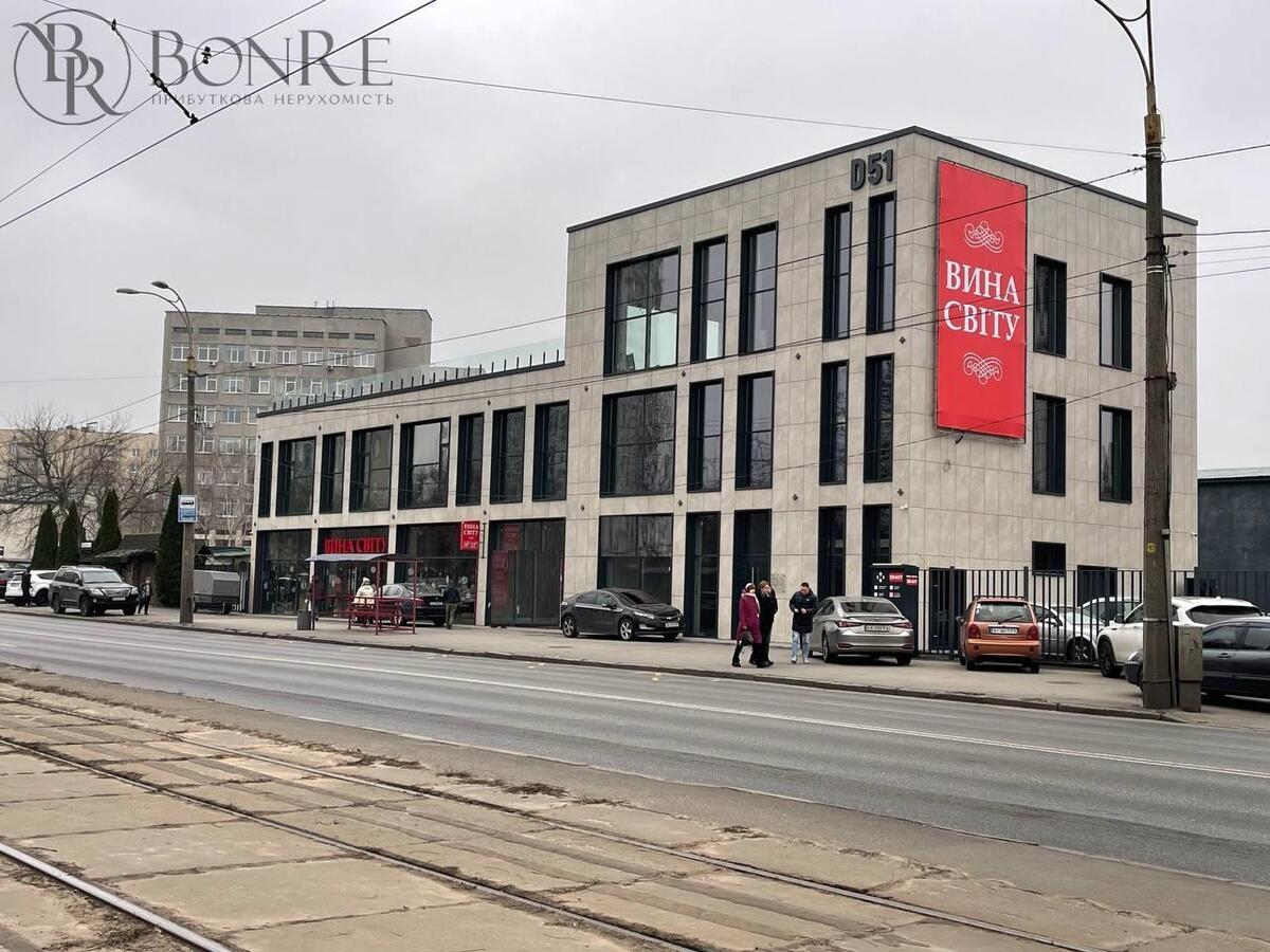 Оренда, Фасадне, Торгове, вул. Дегтярівська, 180м2.