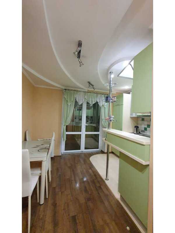 Здам довгостроково 2-к квартиру Київ, Дніпровський, вул. Миропільська, 37Б. 