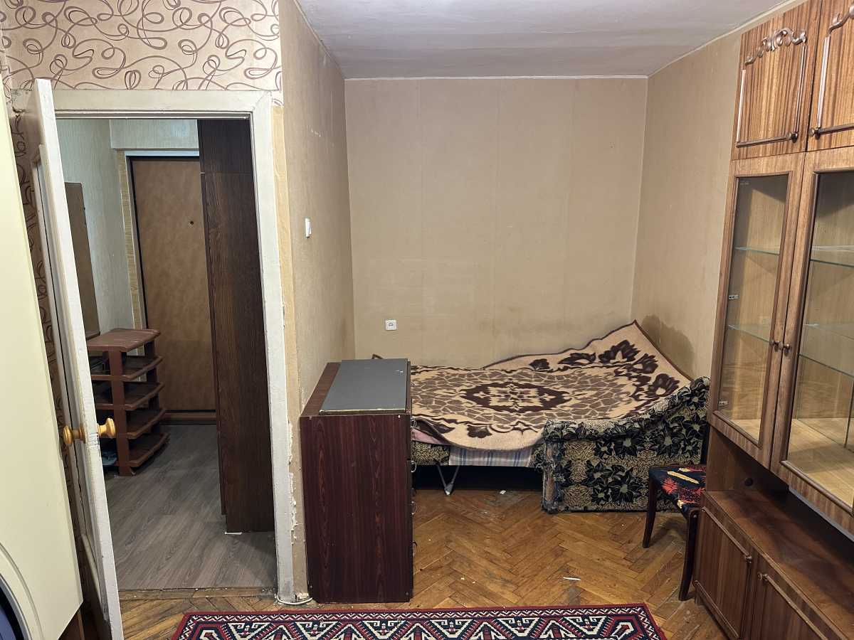 Здам довгостроково 1-к квартиру Київ, Святошинський, вул. Тулузи, 12. 