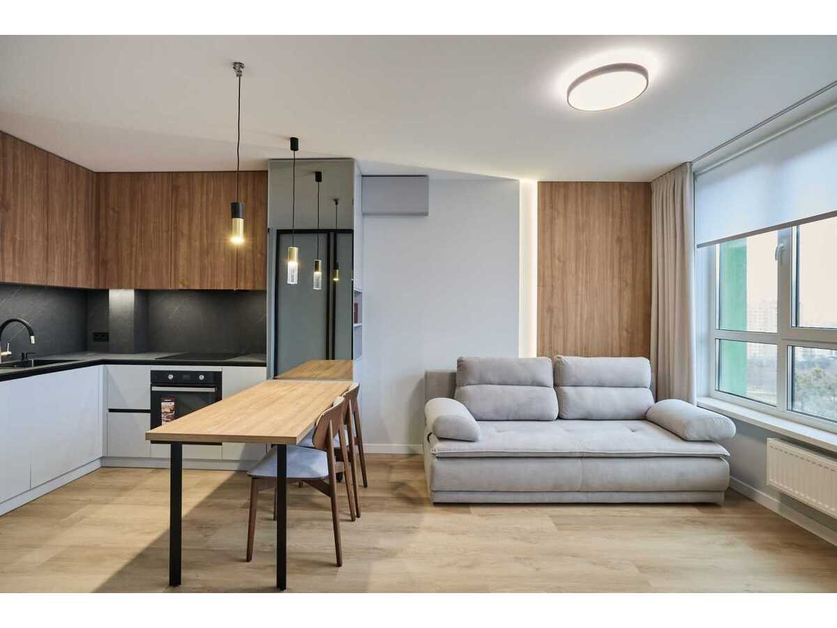 Продам 1-к квартиру Київ, Голосіївський, вул. Михайла Максимовича, 32А. 