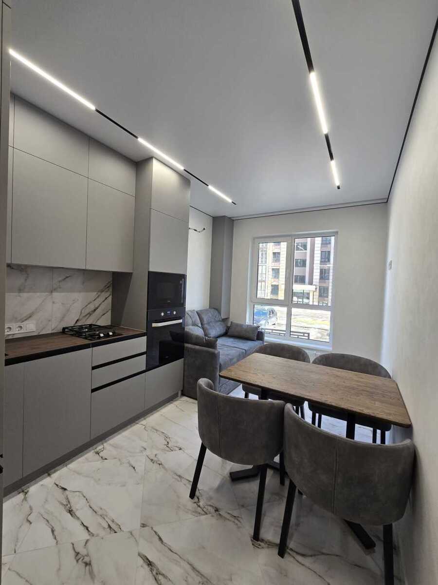 Продам 1-к квартиру Київ, Голосіївський, вул. Метрологічна, 107. 