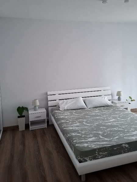 Оренда 2-кімнатна з ремонтом, поруч Варшавський ЖК