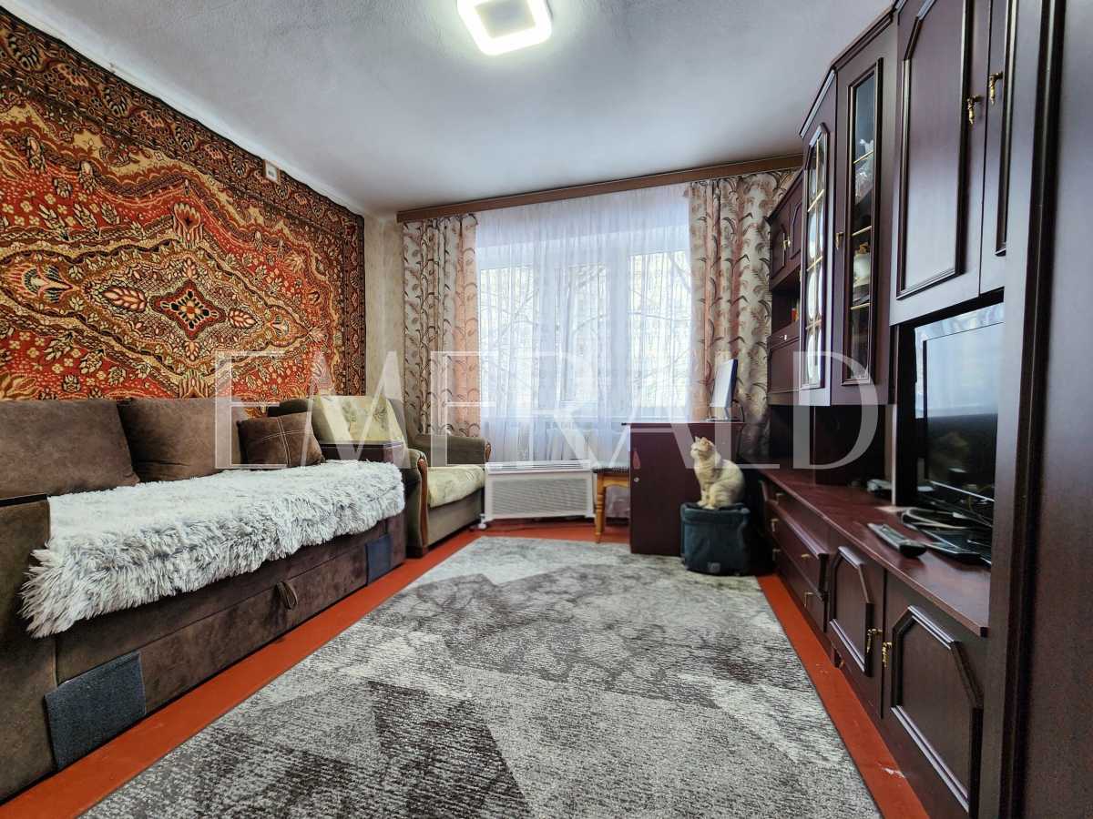 Продам  кімнату Київ, Голосіївський, вул. Сєченова, 5. 