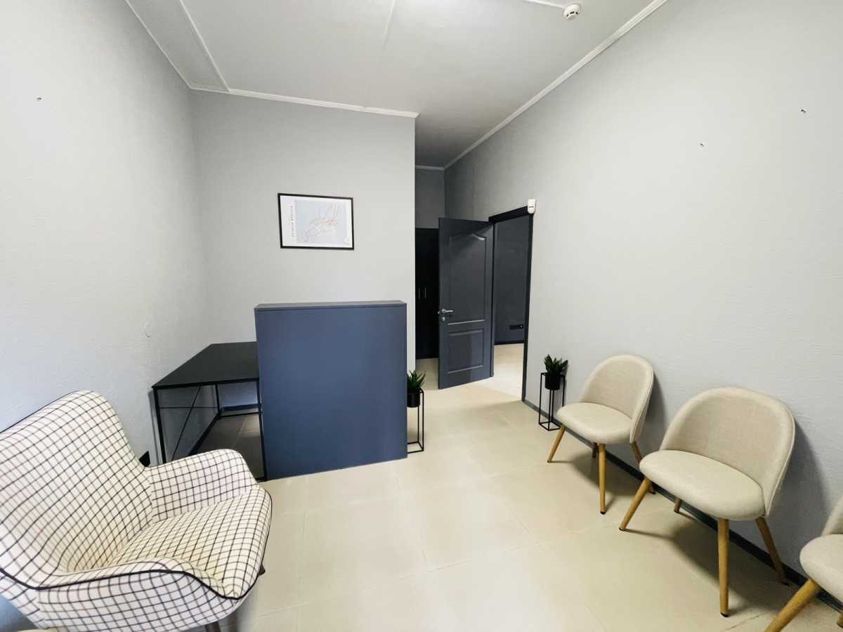 Здам довгостроково  офісне приміщення Київ, Голосіївський, просп. Науки, 62А. 